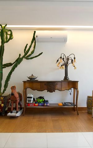 Apartamento à venda com 318m², 3 quartos e 3 vagas Apartamento à venda com 318m², 3 quartos e 3 vagasSala