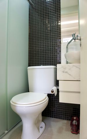 Apartamento à venda com 318m², 3 quartos e 3 vagas Apartamento à venda com 318m², 3 quartos e 3 vagasBanheiro de serviço