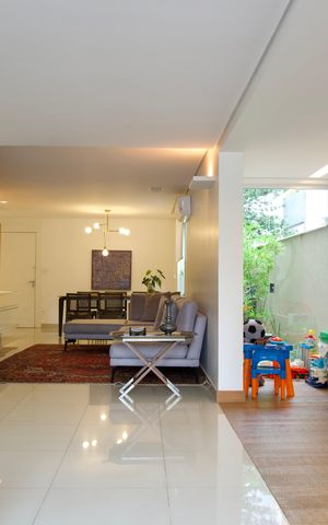 Apartamento à venda com 318m², 3 quartos e 3 vagas Apartamento à venda com 318m², 3 quartos e 3 vagasSala
