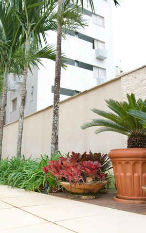 Apartamento à venda com 318m², 3 quartos e 3 vagas Apartamento à venda com 318m², 3 quartos e 3 vagasÁrea Privada