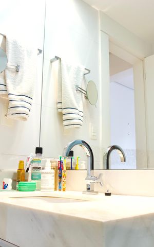 Apartamento à venda com 318m², 3 quartos e 3 vagas Apartamento à venda com 318m², 3 quartos e 3 vagasBanheiro da Suíte