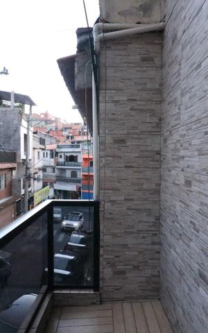 Casa à venda com 200m², 4 quartos e 1 vaga Casa à venda com 200m², 4 quartos e 1 vagaVaranda
