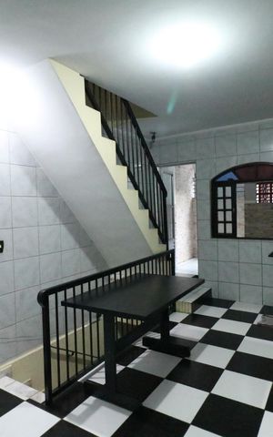 Casa à venda com 200m², 4 quartos e 1 vaga Casa à venda com 200m², 4 quartos e 1 vagaCozinha
