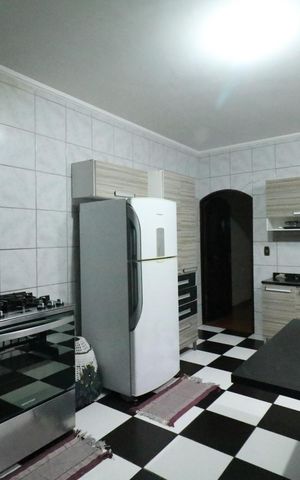 Casa à venda com 200m², 4 quartos e 1 vaga Casa à venda com 200m², 4 quartos e 1 vagaCozinha