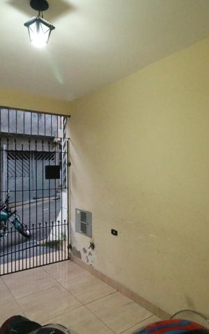 Casa à venda com 200m², 4 quartos e 1 vaga Casa à venda com 200m², 4 quartos e 1 vagaGaragem