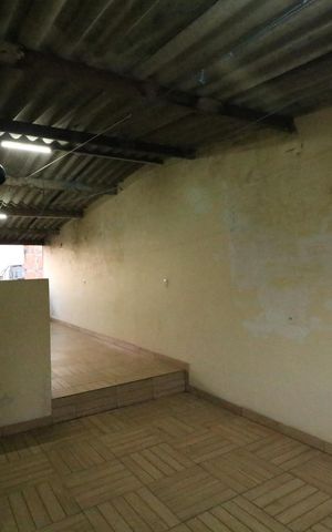 Casa à venda com 200m², 4 quartos e 1 vaga Casa à venda com 200m², 4 quartos e 1 vagaTerraço