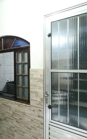 Casa à venda com 200m², 4 quartos e 1 vaga Casa à venda com 200m², 4 quartos e 1 vagaÁrea de Serviço