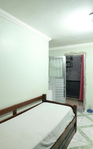 Casa à venda com 200m², 4 quartos e 1 vaga Casa à venda com 200m², 4 quartos e 1 vagaQuarto 3