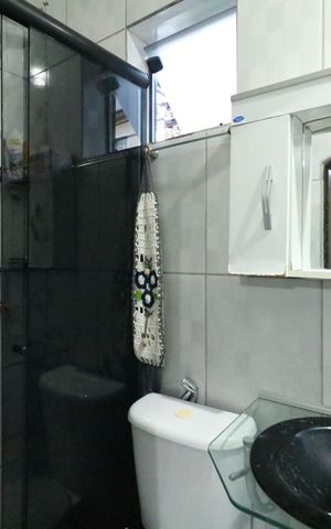 Casa à venda com 200m², 4 quartos e 1 vaga Casa à venda com 200m², 4 quartos e 1 vagaBanheiro da Suite