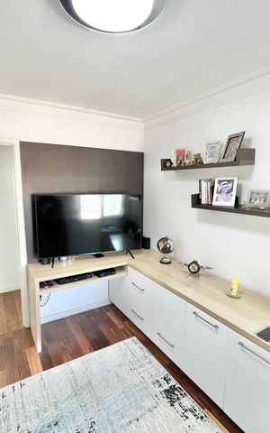Apartamento à venda com 150m², 4 quartos e 3 vagas Apartamento à venda com 150m², 4 quartos e 3 vagasQuarto 1 - Escritório