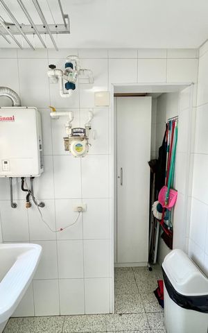 Apartamento à venda com 150m², 4 quartos e 3 vagas Apartamento à venda com 150m², 4 quartos e 3 vagasÁrea de Serviço