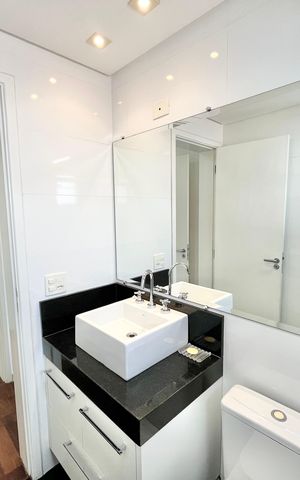 Apartamento à venda com 150m², 4 quartos e 3 vagas Apartamento à venda com 150m², 4 quartos e 3 vagasBanheiro da Suíte 2