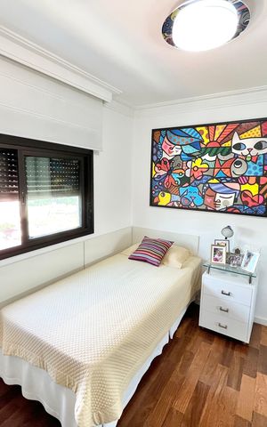 Apartamento à venda com 150m², 4 quartos e 3 vagas Apartamento à venda com 150m², 4 quartos e 3 vagasQuarto 2 - Suíte