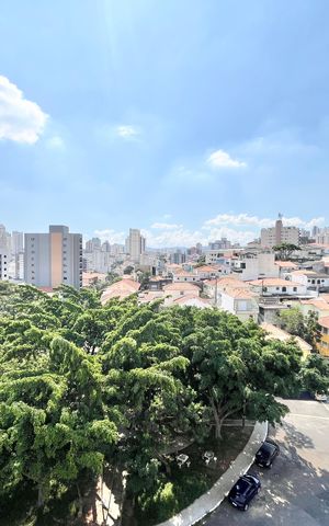 Apartamento à venda com 150m², 4 quartos e 3 vagas Apartamento à venda com 150m², 4 quartos e 3 vagasVaranda da Sala