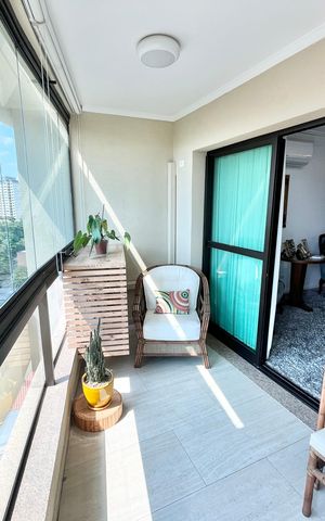 Apartamento à venda com 150m², 4 quartos e 3 vagas Apartamento à venda com 150m², 4 quartos e 3 vagasVaranda da Sala
