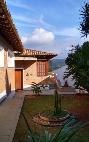 Casa à venda com 838m², 5 quartos e 12 vagas