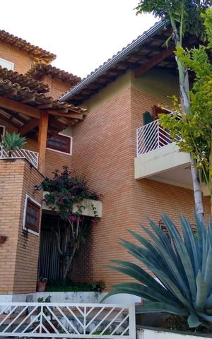 Casa à venda com 838m², 5 quartos e 12 vagas