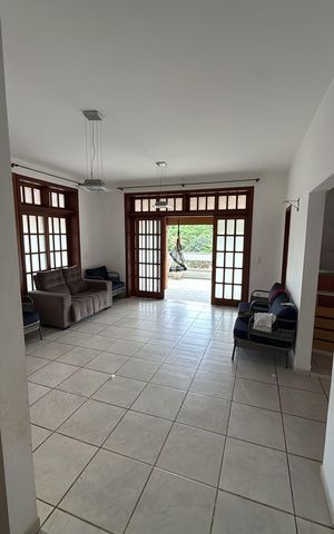 Casa à venda com 838m², 5 quartos e 12 vagas