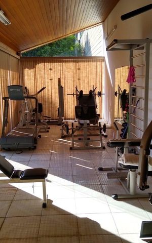 Casa à venda com 838m², 5 quartos e 12 vagas