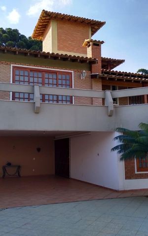 Casa à venda com 838m², 5 quartos e 12 vagas