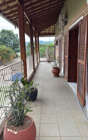 Casa à venda com 838m², 5 quartos e 12 vagas