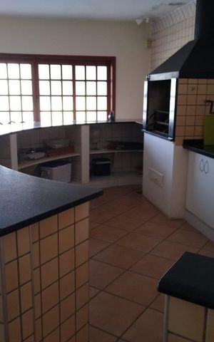 Casa à venda com 838m², 5 quartos e 12 vagas