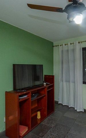 Casa à venda com 97m², 3 quartos e 1 vaga Casa à venda com 97m², 3 quartos e 1 vagaSala