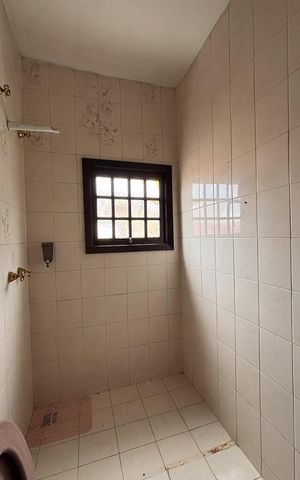 Casa para alugar com 450m², 5 quartos e 6 vagas Casa para alugar com 450m², 5 quartos e 6 vagasBanheiro da Suíte 2
