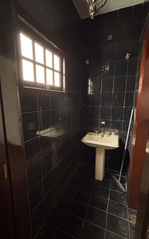 Casa para alugar com 450m², 5 quartos e 6 vagas Casa para alugar com 450m², 5 quartos e 6 vagasLavabo