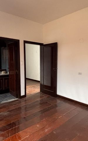 Casa para alugar com 450m², 5 quartos e 6 vagas Casa para alugar com 450m², 5 quartos e 6 vagasSuíte 3