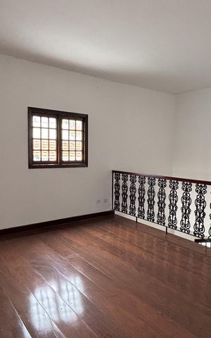 Casa para alugar com 450m², 5 quartos e 6 vagas Casa para alugar com 450m², 5 quartos e 6 vagasSala 3