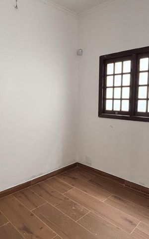 Casa para alugar com 450m², 5 quartos e 6 vagas Casa para alugar com 450m², 5 quartos e 6 vagasQuarto 1