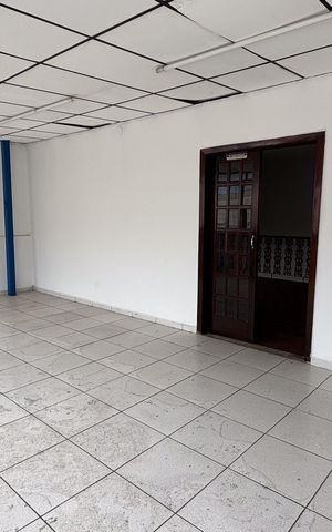 Casa para alugar com 450m², 5 quartos e 6 vagas Casa para alugar com 450m², 5 quartos e 6 vagasVaranda da Sala 3