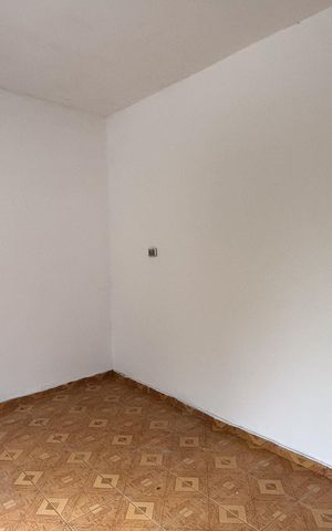 Casa para alugar com 450m², 5 quartos e 6 vagas Casa para alugar com 450m², 5 quartos e 6 vagasQuarto 2