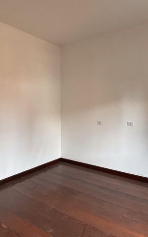 Casa para alugar com 450m², 5 quartos e 6 vagas Casa para alugar com 450m², 5 quartos e 6 vagasSuíte 3