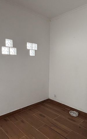 Casa para alugar com 450m², 5 quartos e 6 vagas Casa para alugar com 450m², 5 quartos e 6 vagasQuarto 1
