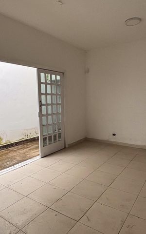 Casa para alugar com 450m², 5 quartos e 6 vagas Casa para alugar com 450m², 5 quartos e 6 vagasSala 2