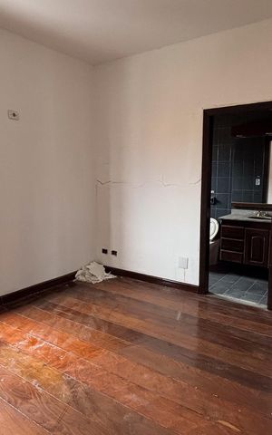 Casa para alugar com 450m², 5 quartos e 6 vagas Casa para alugar com 450m², 5 quartos e 6 vagasSuíte 3