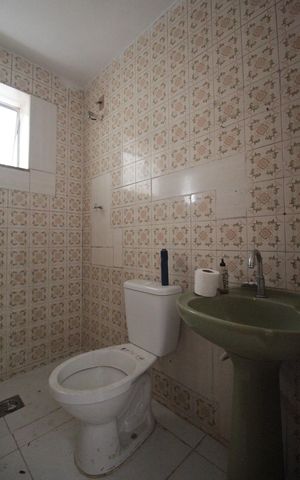 Casa de condomínio à venda com 65m², 2 quartos e 2 vagasBanheiro Social