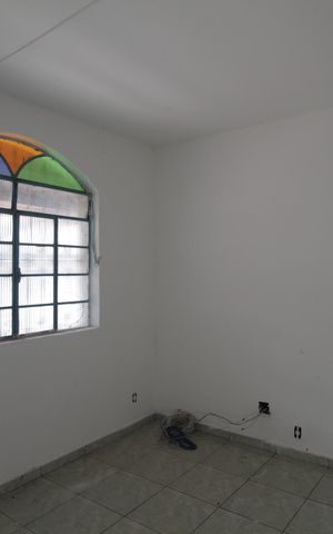Casa de condomínio à venda com 65m², 2 quartos e 2 vagasSala