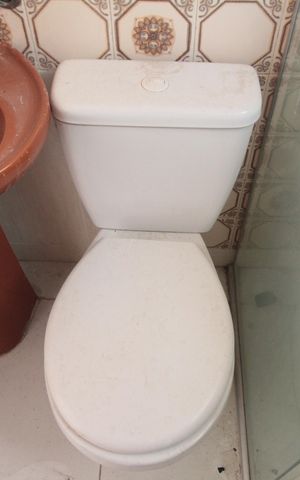 Casa de condomínio à venda com 65m², 2 quartos e 2 vagasBanheiro da Suite