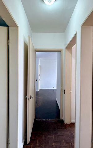 Apartamento à venda com 129m², 3 quartos e 1 vaga Apartamento à venda com 129m², 3 quartos e 1 vagaCorredor Quartos