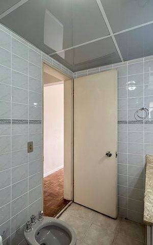 Apartamento à venda com 129m², 3 quartos e 1 vaga Apartamento à venda com 129m², 3 quartos e 1 vagaBanheiro Suíte