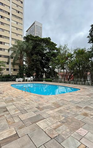 Apartamento à venda com 129m², 3 quartos e 1 vaga Apartamento à venda com 129m², 3 quartos e 1 vagaPiscina