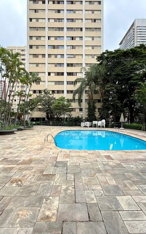 Apartamento à venda com 129m², 3 quartos e 1 vaga Apartamento à venda com 129m², 3 quartos e 1 vagaPiscina