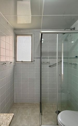 Apartamento à venda com 129m², 3 quartos e 1 vaga Apartamento à venda com 129m², 3 quartos e 1 vagaBanheiro Suíte