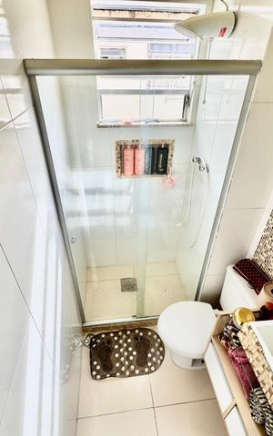 Casa de condomínio à venda com 55m², 2 quartos e 1 vagaBanheiro