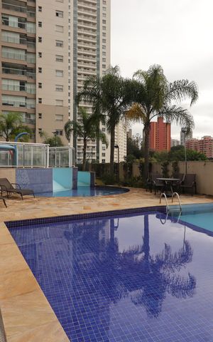 Apartamento à venda com 92m², 2 quartos e 1 vagaÁrea Comum - Piscina
