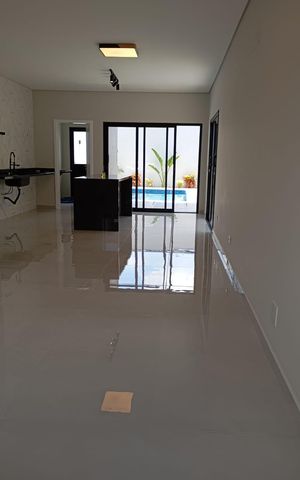 Casa de condomínio à venda com 150m², 3 quartos e 2 vagas Casa de condomínio à venda com 150m², 3 quartos e 2 vagasSala