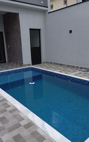 Casa de condomínio à venda com 150m², 3 quartos e 2 vagas Casa de condomínio à venda com 150m², 3 quartos e 2 vagasÁrea externa